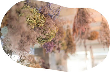 あなたのココロをお花にのせて。ラスールはあなたの想いに寄り添うちいさな花屋です